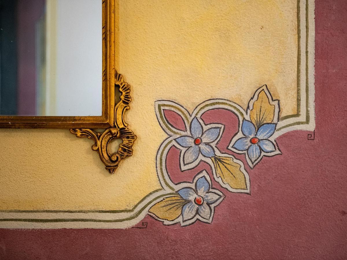 Palazzo Cherchi 多尔加利 外观 照片