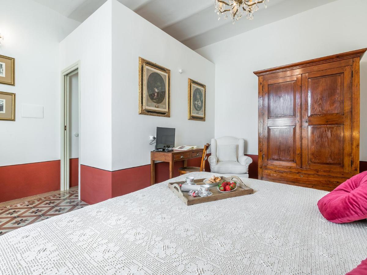 Palazzo Cherchi 多尔加利 外观 照片