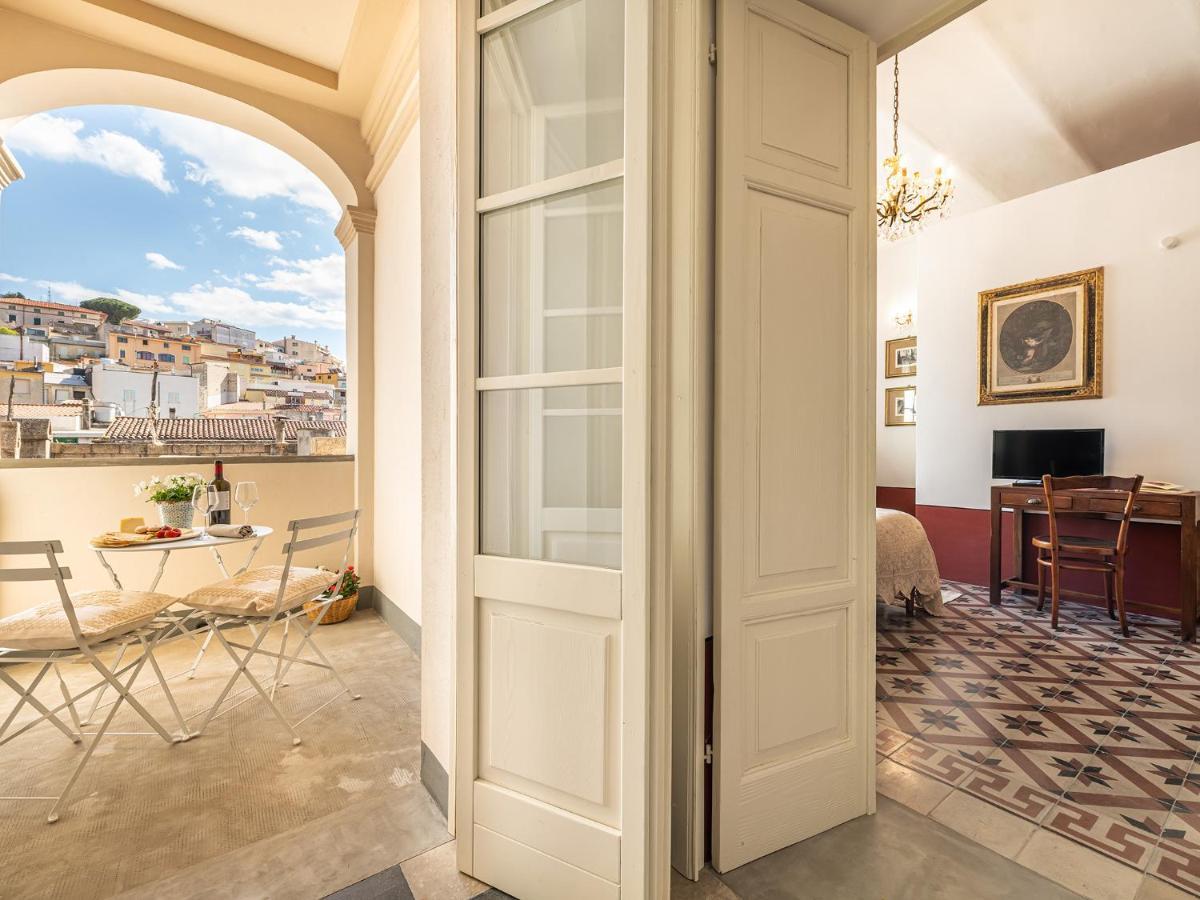 Palazzo Cherchi 多尔加利 外观 照片